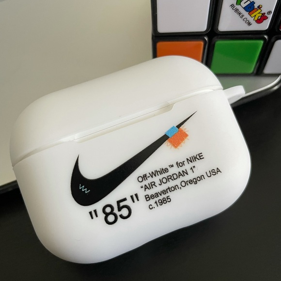 Other - White Nike Apple airpod pro case